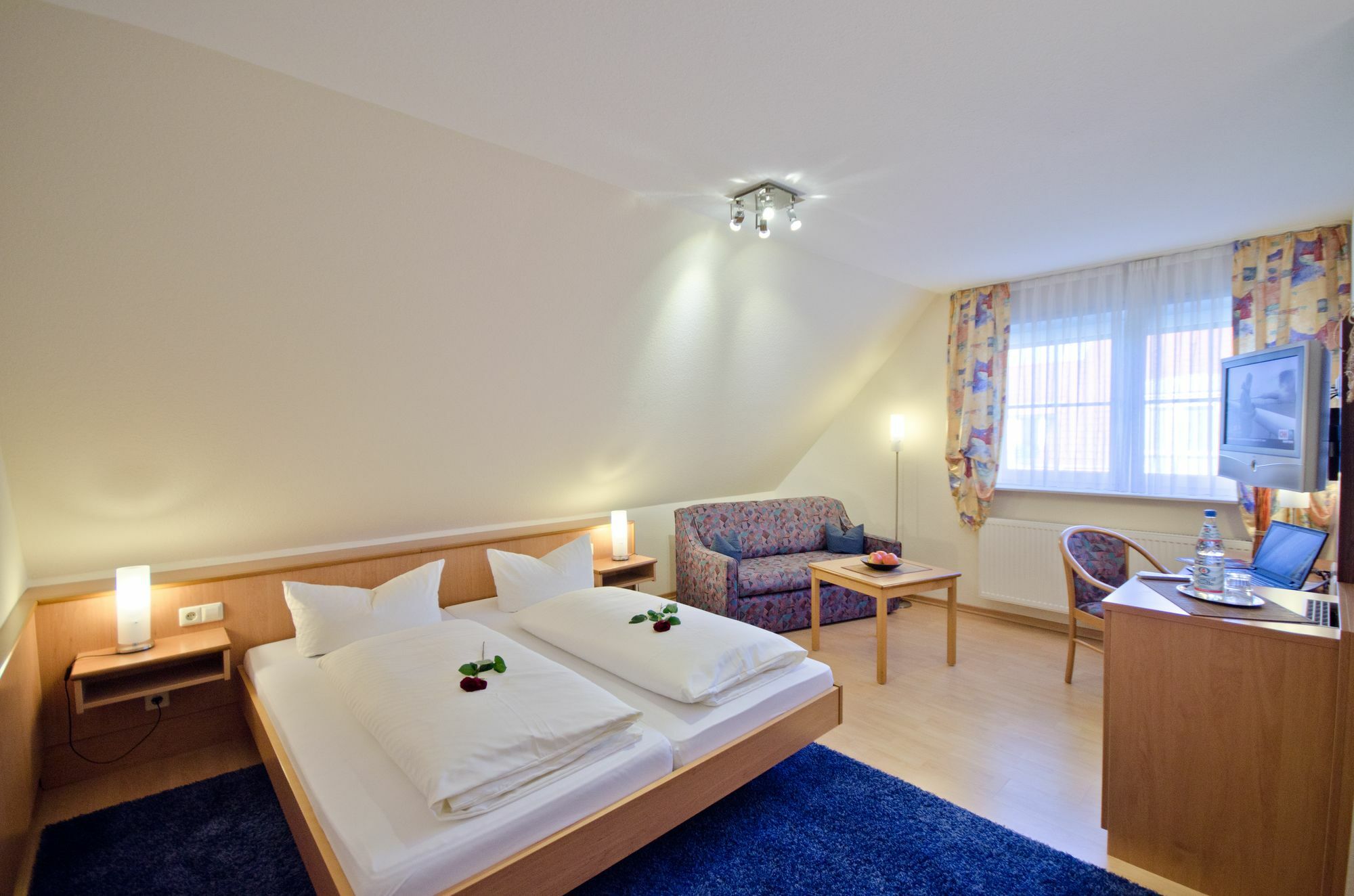 Serviced Apartments Kurpfalzhof Oftersheim Buitenkant foto